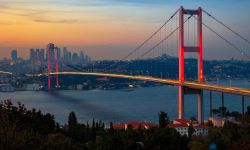 استمرار الهزات الارتدادية في إسطنبول بعد زلزال بقوة 6.2 درجة